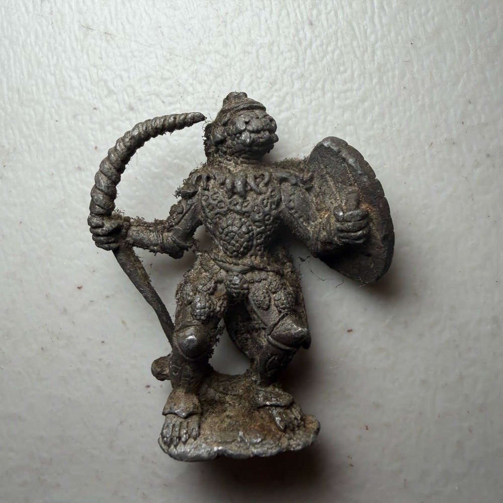 Vintage Fantasy Lizardman Warrior Miniature Lead Pewter Figurine Bow and‎ Shield